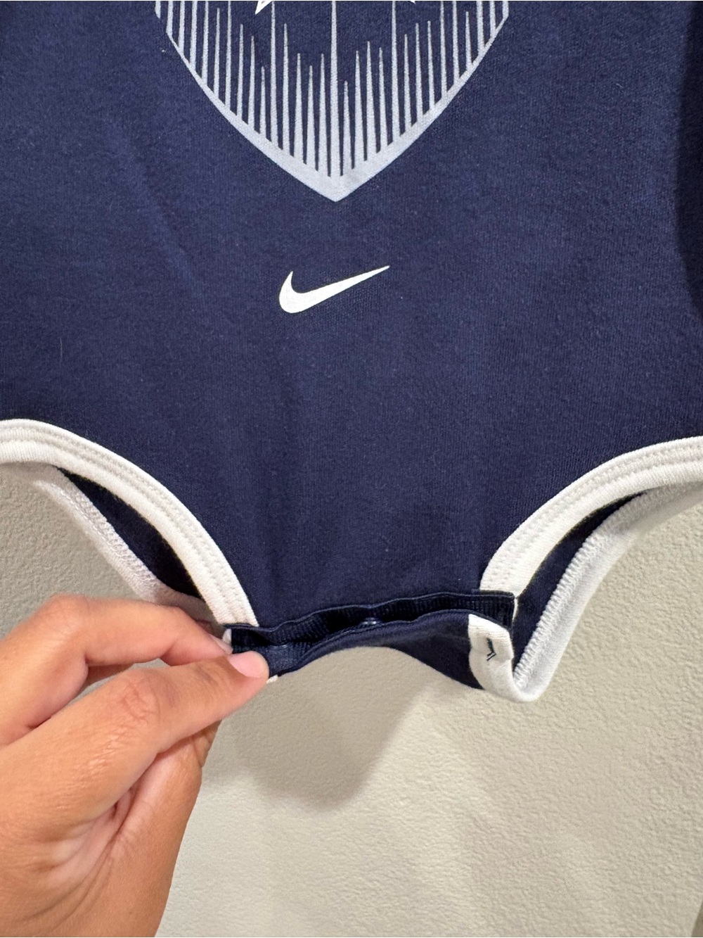 Nike Dallas Cowboys 2-pack Baby Onesies Size 3-6 Months New - Picture 5 of 6